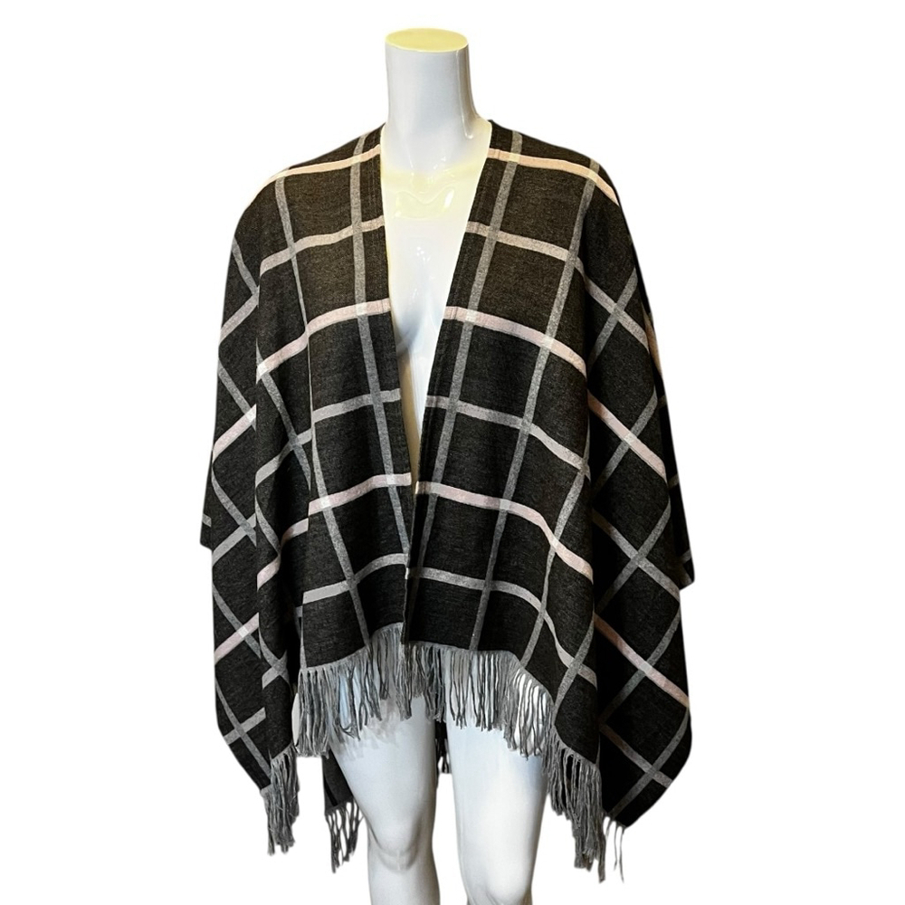 Jones New York Signature Grey, White, Blush Windowpane Fringe Wrap